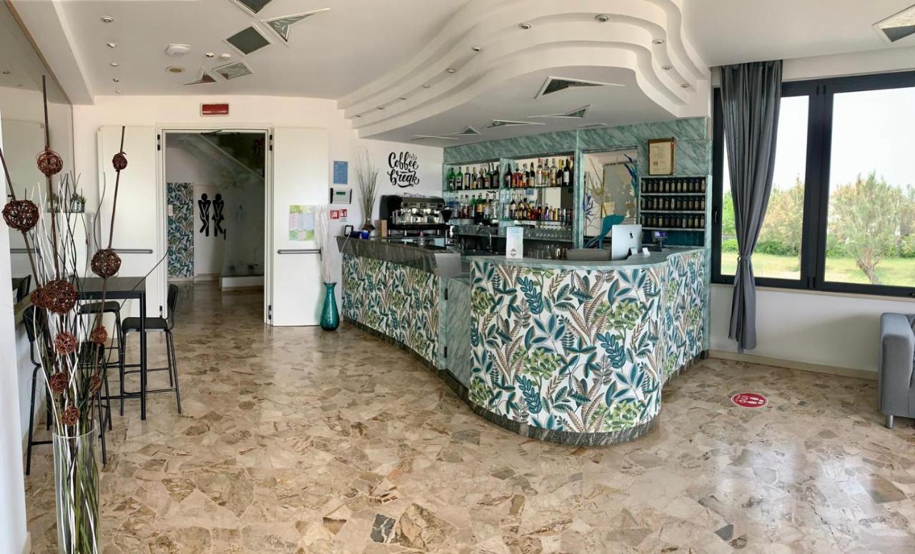 Hotel Tritone Rimini Luaran gambar