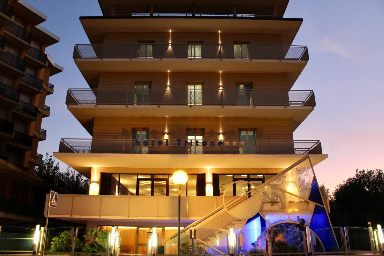 Hotel Tritone Rimini Luaran gambar