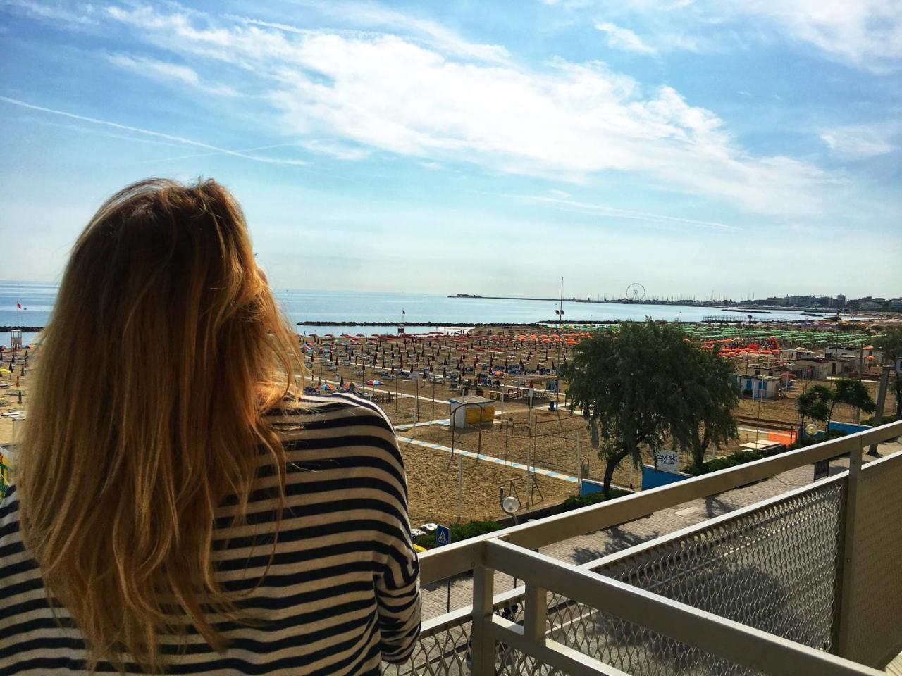 Hotel Tritone Rimini Luaran gambar