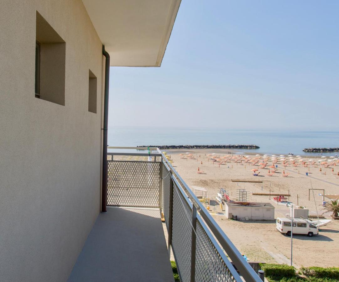 Hotel Tritone Rimini Luaran gambar